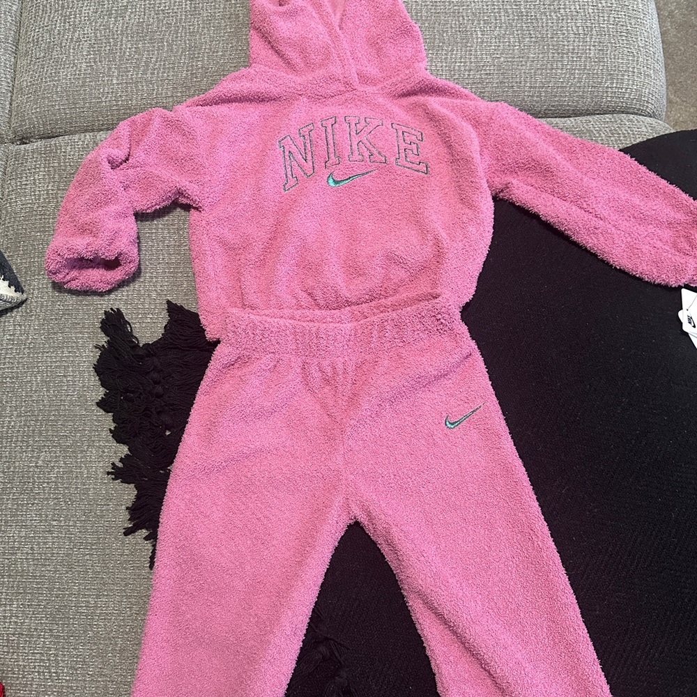 Nike Pink and Black 2-Piece Set